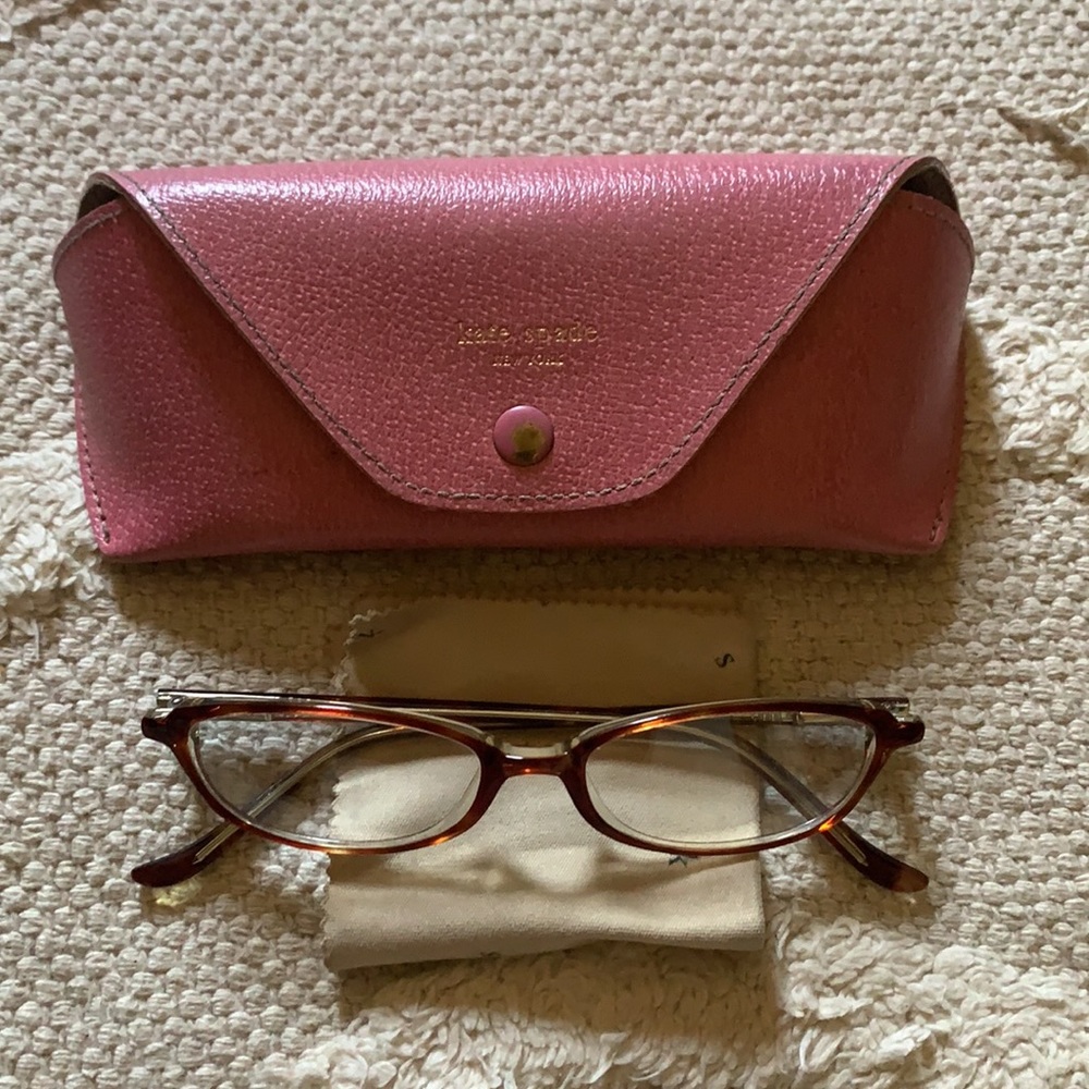 ๐ GUESS ๐ Glasses - Picture 7 of 10